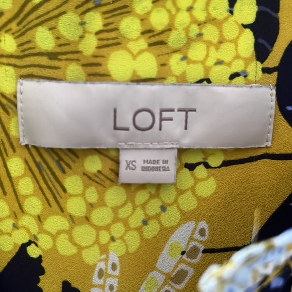 Loft sleeveless blouse - Picture 2 of 4